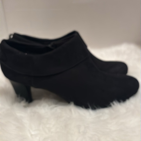 Coach and Four High Ankle Heeled Suede Shoes - Picture 1 of 4